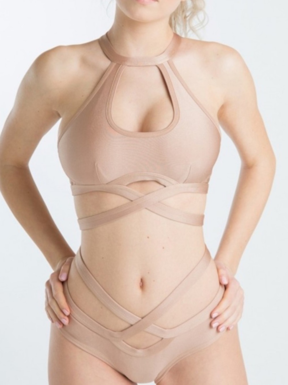 Nude Strappy Bandurska set: pole top and bottom